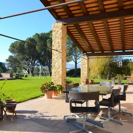 Esclanya Villa *